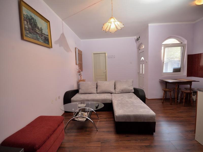 Kikinda Bed&Breakfast Intermezzo Caffe מראה חיצוני תמונה